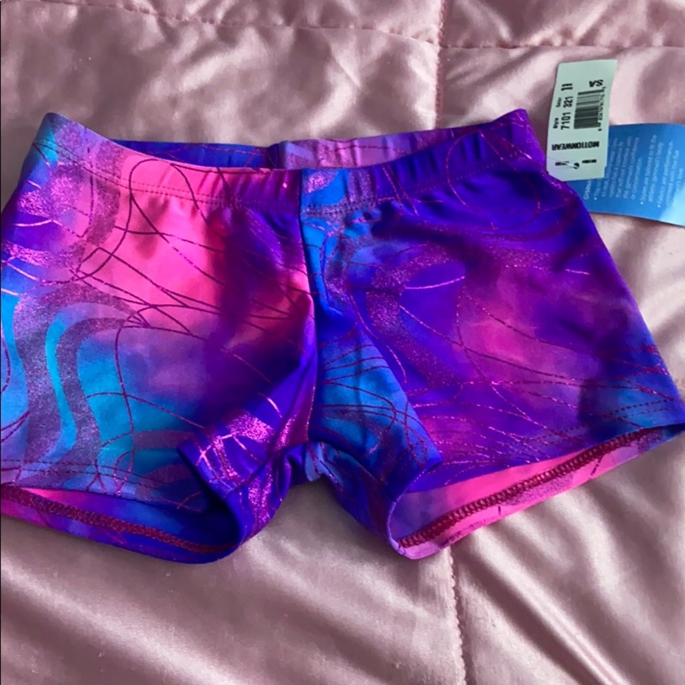 Motion wear gymnastics for small adult